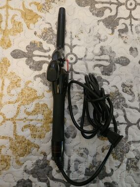 Black 1" Curling Iron Hair Curler - Professional Heat Styling